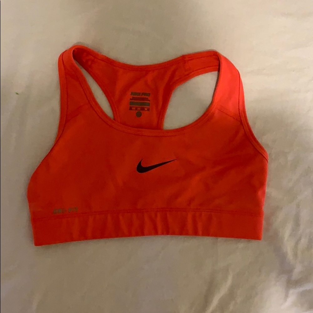nike sports bra